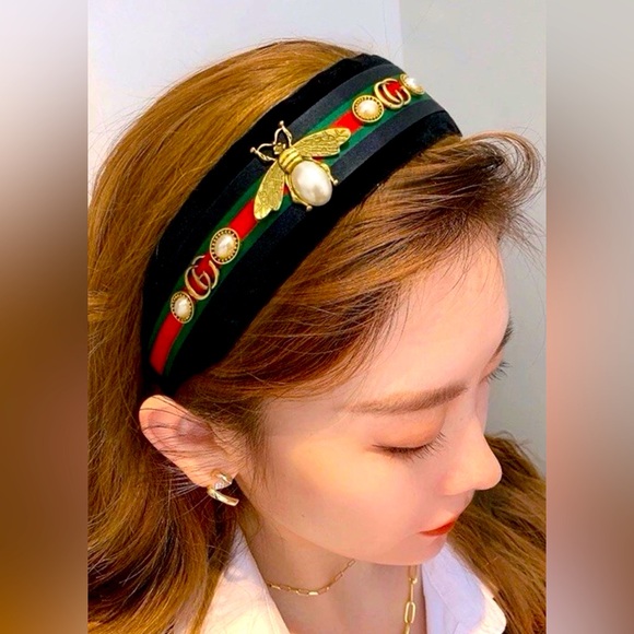 Gucci elegant  Bee Embellished Gucci Headband with Pearl Accents Black and Gold - Picture 1 of 2